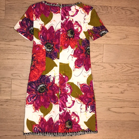 Dress - Picture 4 of 4